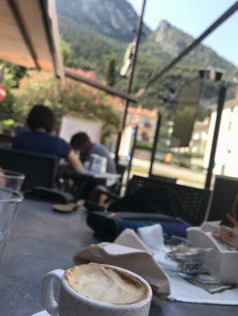 Cafe Tourist